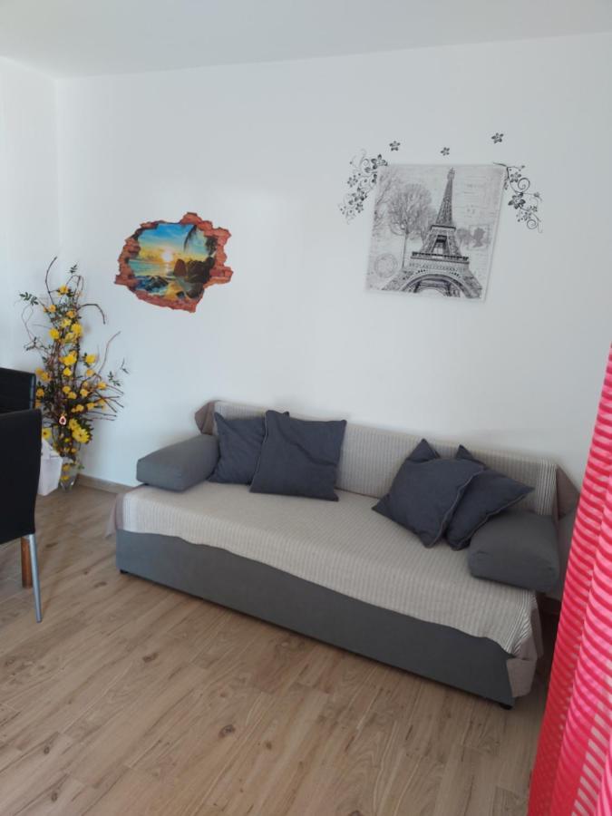 Apartment Valeria Лопар Екстериор снимка