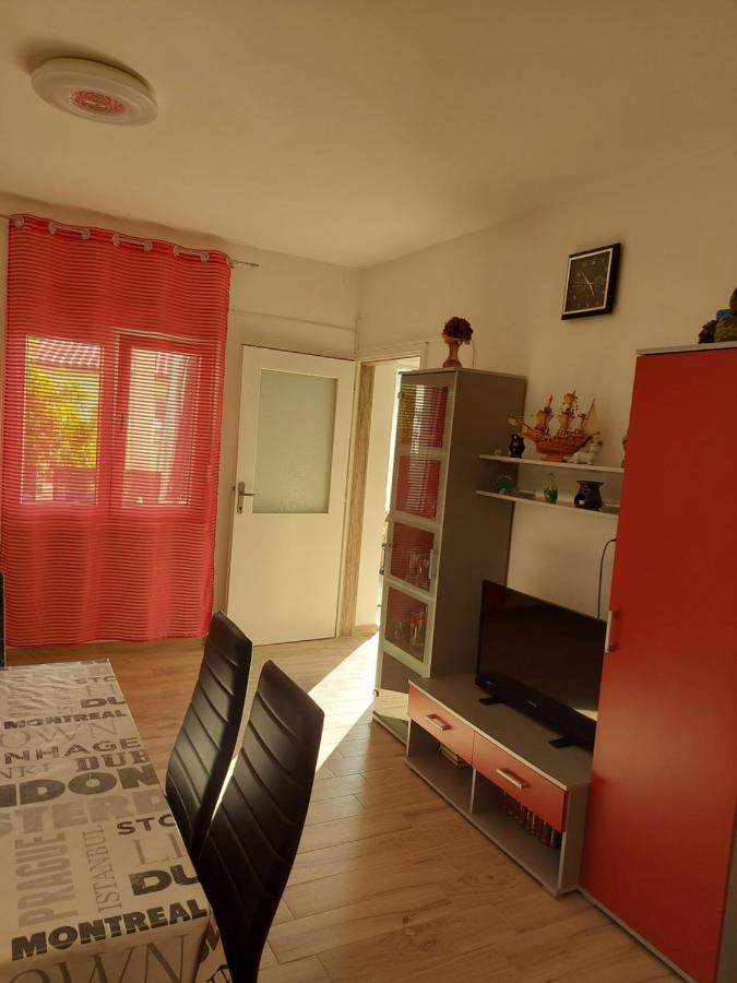 Apartment Valeria Лопар Екстериор снимка