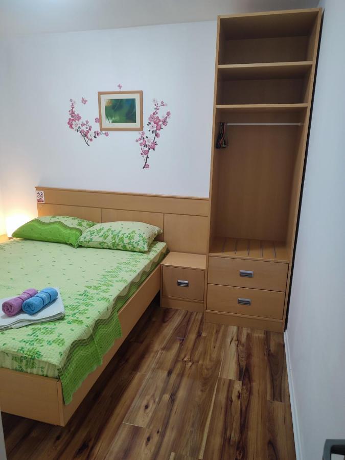 Apartment Valeria Лопар Екстериор снимка