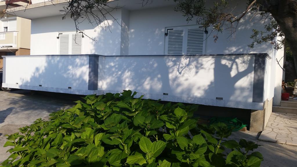 Apartment Valeria Лопар Екстериор снимка
